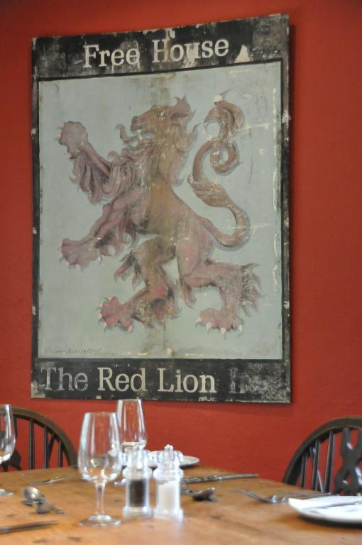 The Red Lion Inn Babcary Екстериор снимка