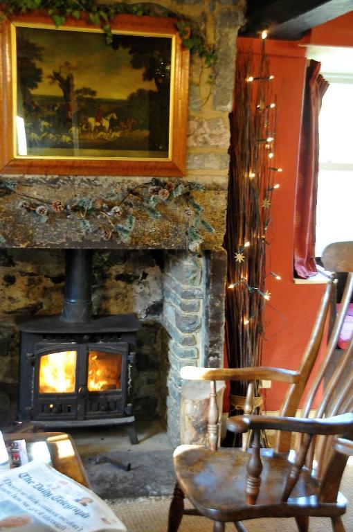 The Red Lion Inn Babcary Екстериор снимка