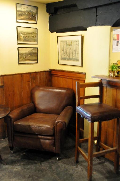The Red Lion Inn Babcary Екстериор снимка
