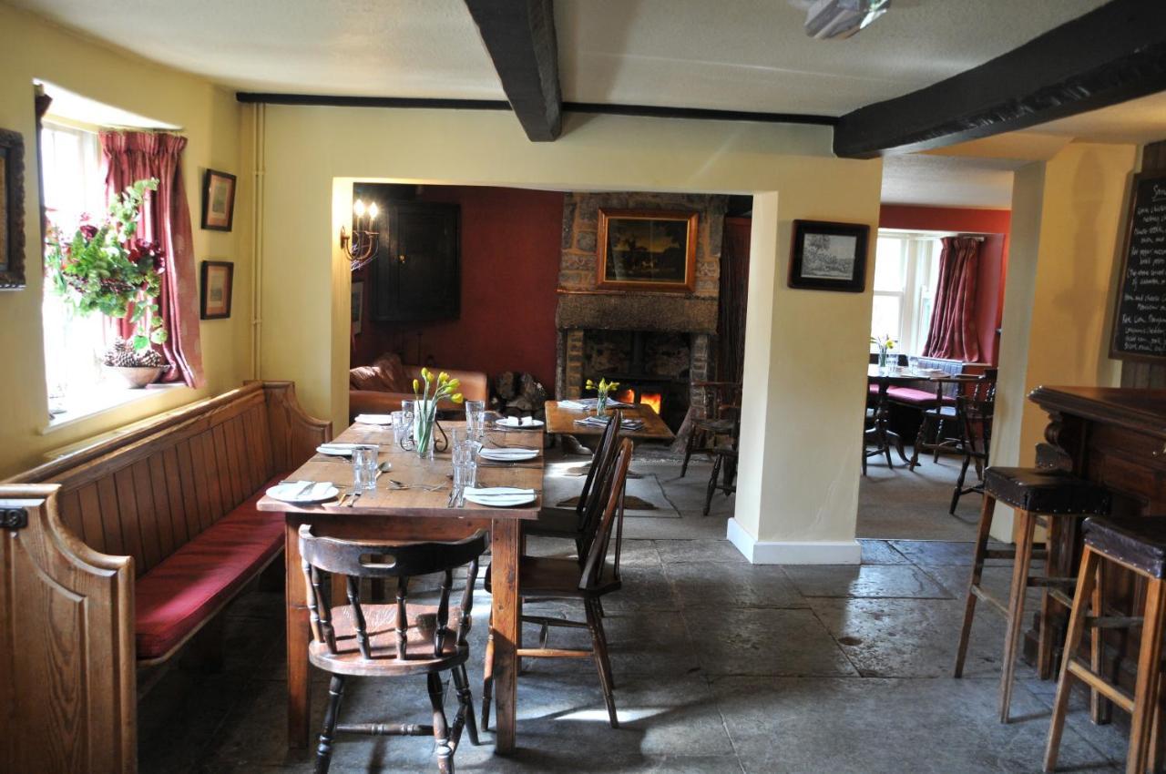 The Red Lion Inn Babcary Екстериор снимка